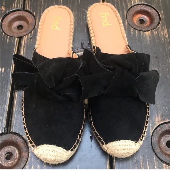 find. Women's Bow Mule Leather Espadrille Shoes - Picture 3 of 10